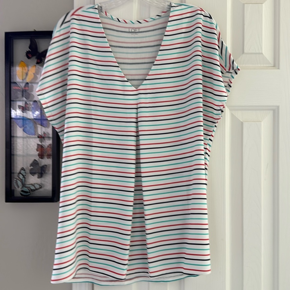 LOFT Short Sleeve V Neck Top